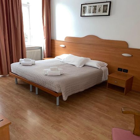 Hotel Vittoria Roncegno Esterno foto