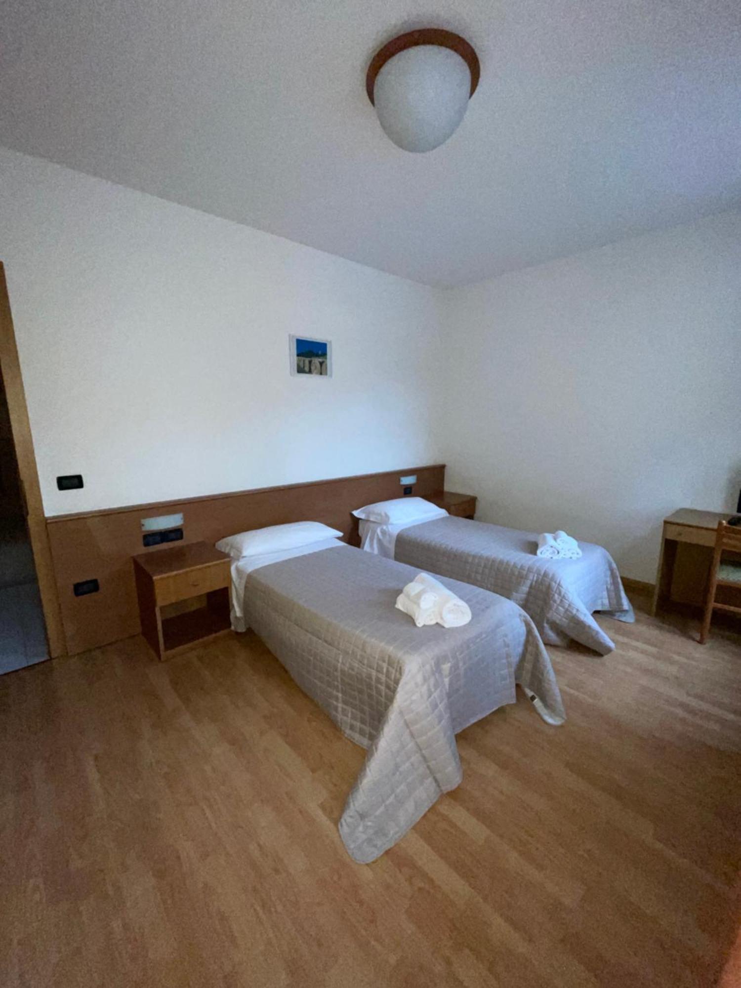 Hotel Vittoria Roncegno Esterno foto
